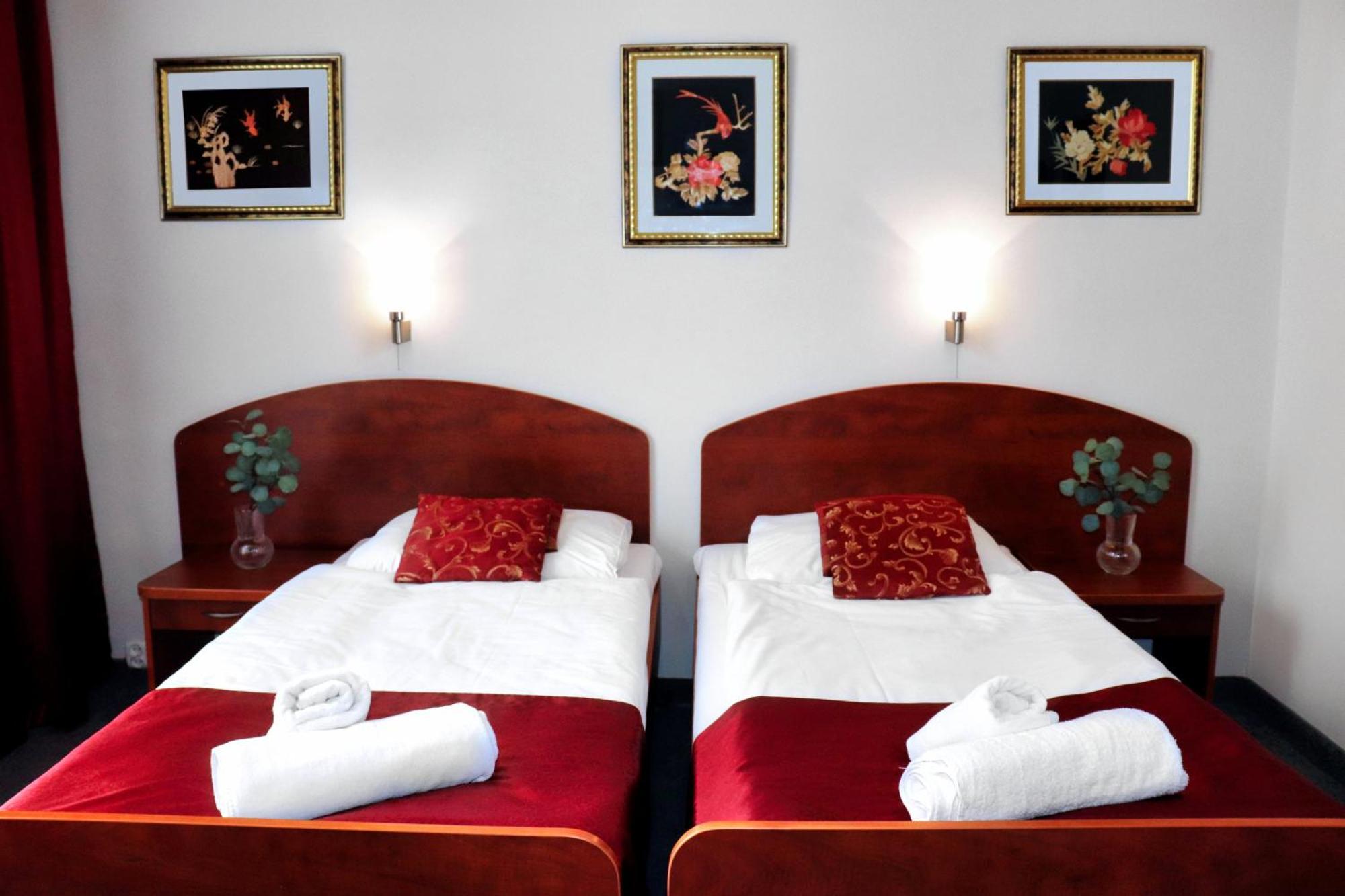 Hotel Lothus Wrocław Kültér fotó