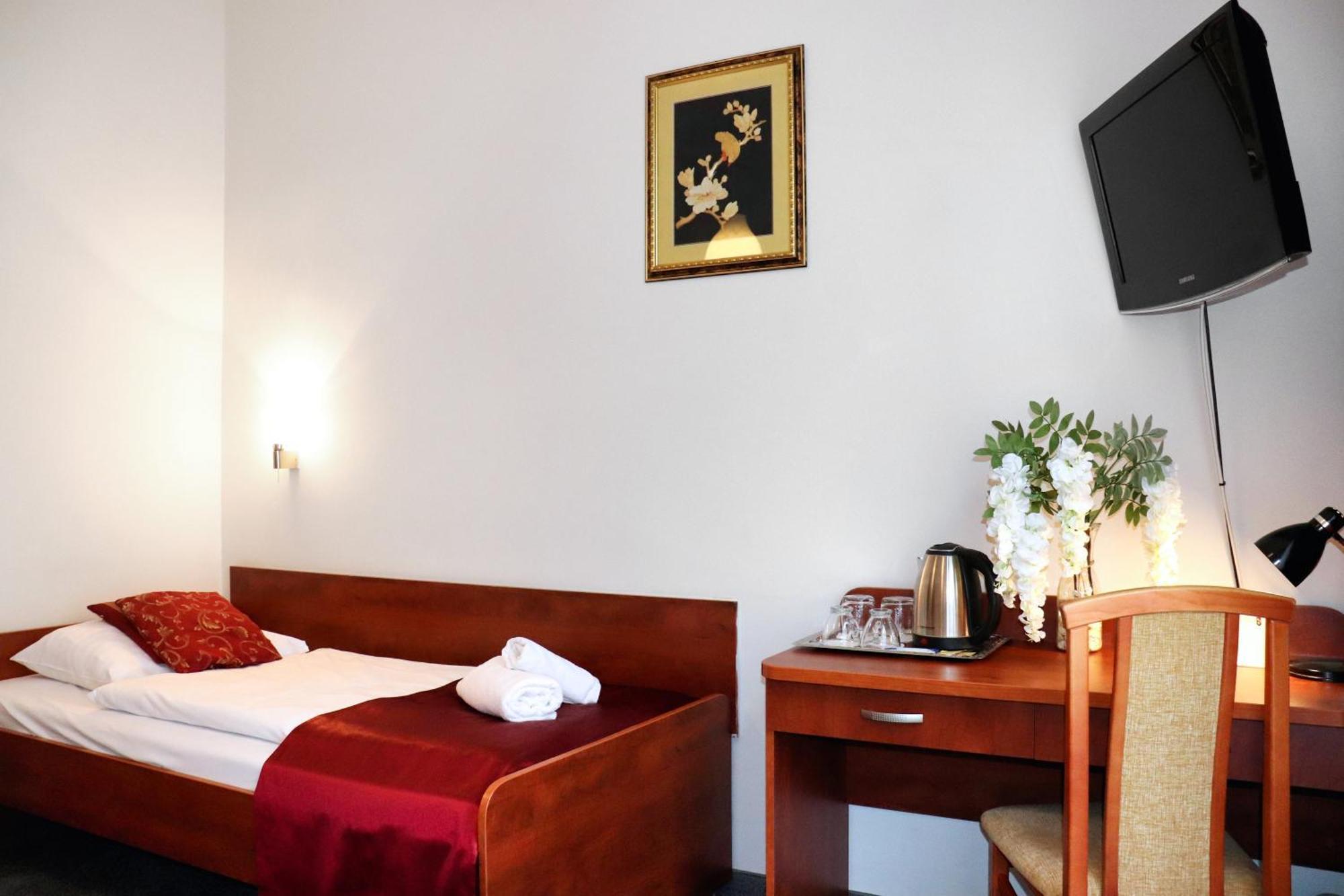 Hotel Lothus Wrocław Kültér fotó