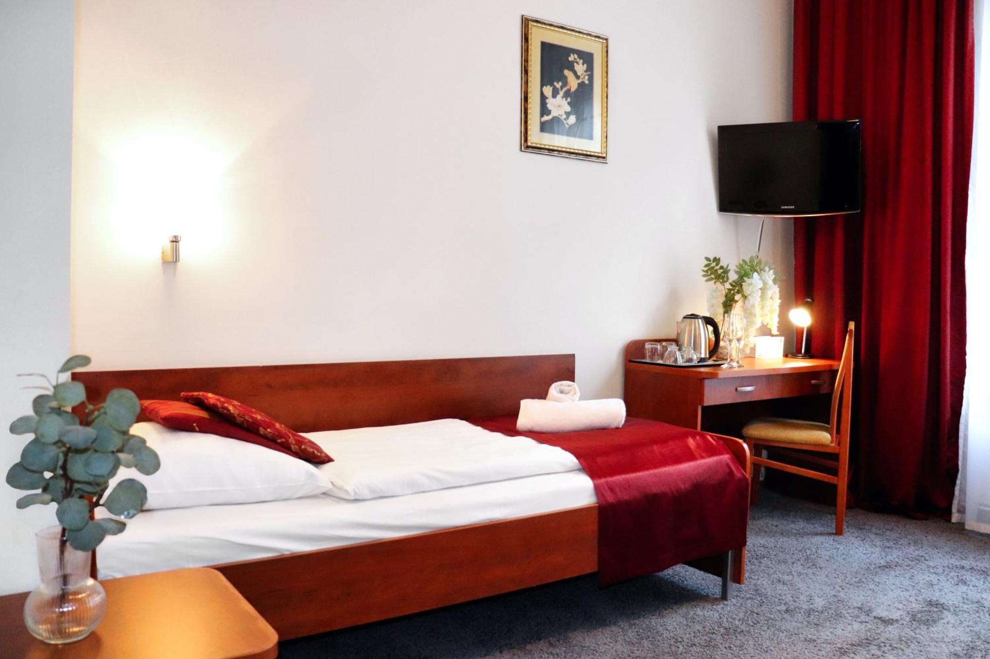 Hotel Lothus Wrocław Kültér fotó