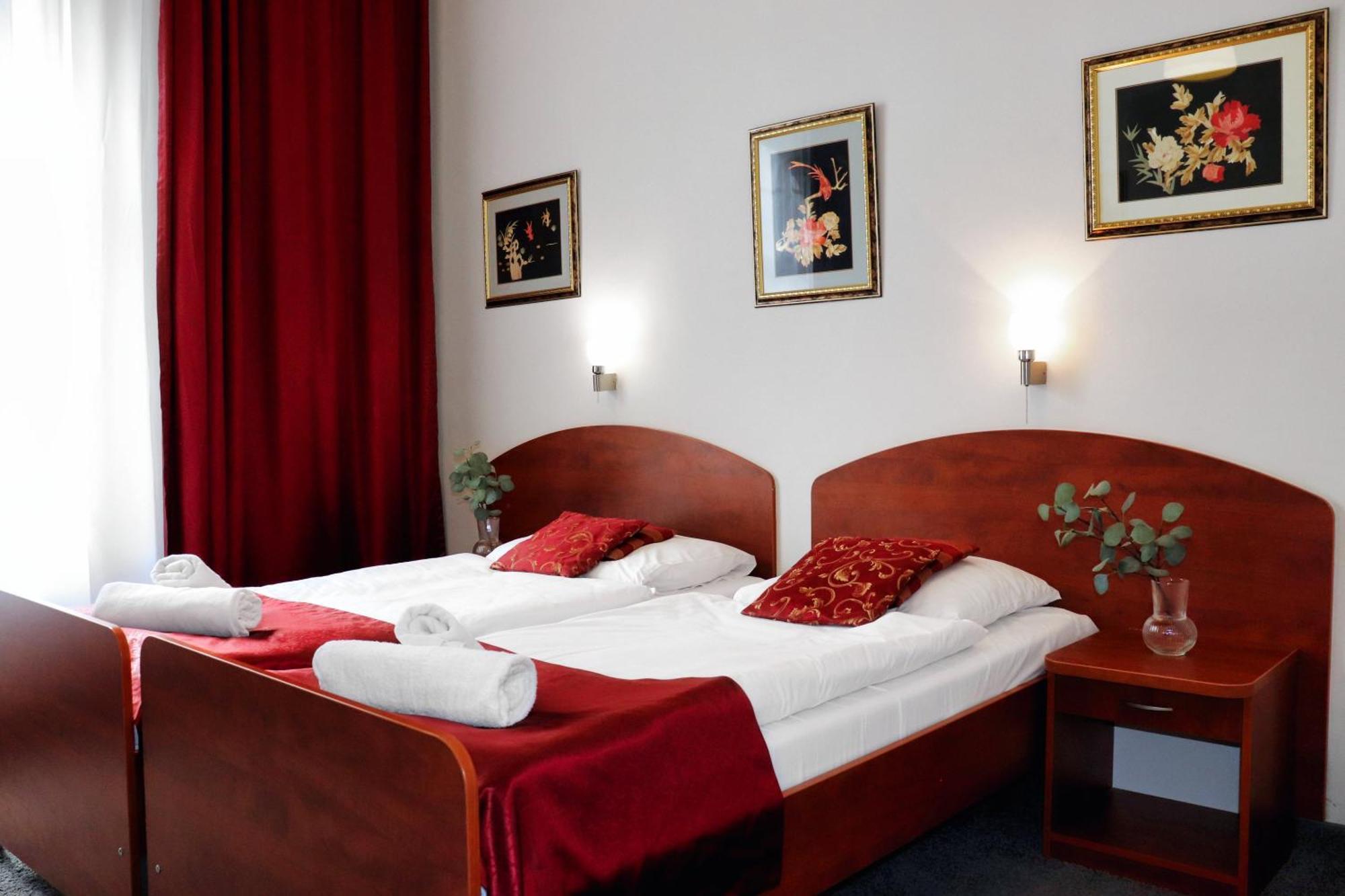 Hotel Lothus Wrocław Kültér fotó