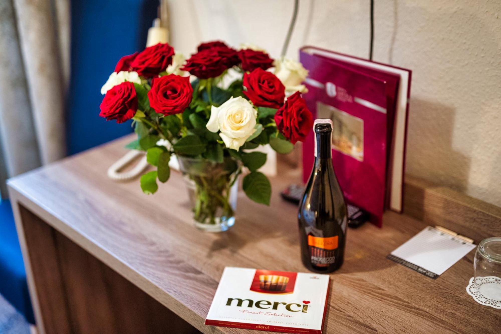 Hotel Lothus Wrocław Kültér fotó