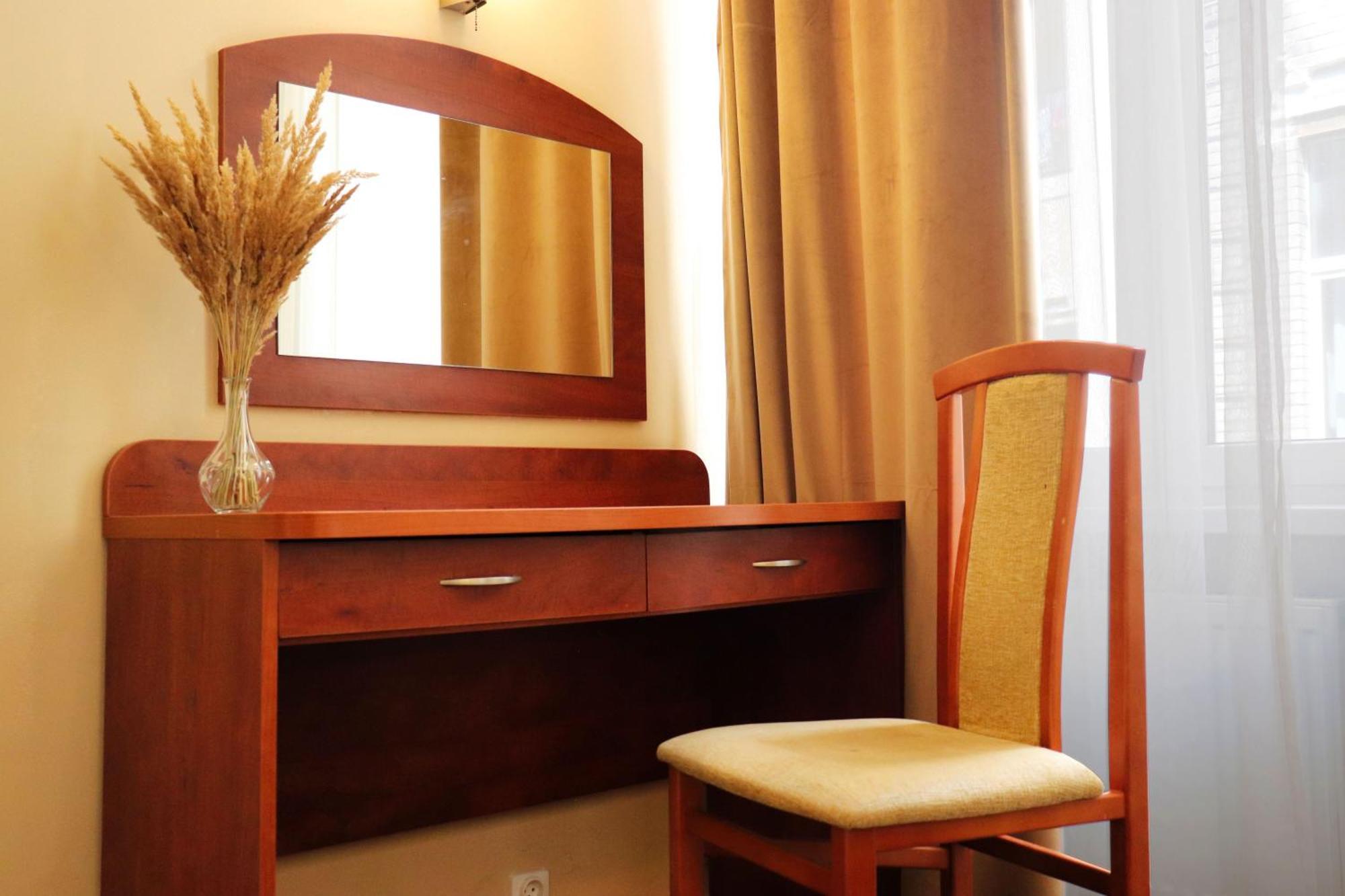 Hotel Lothus Wrocław Kültér fotó