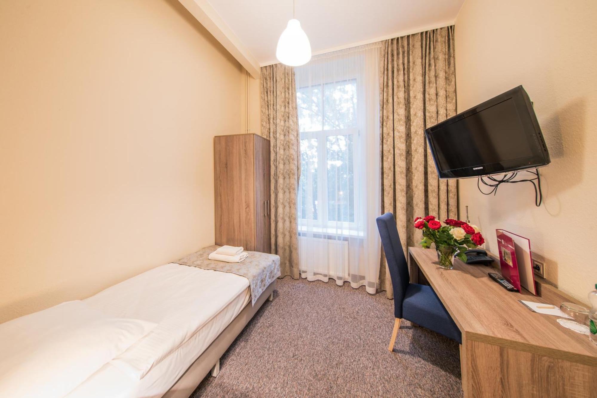 Hotel Lothus Wrocław Kültér fotó